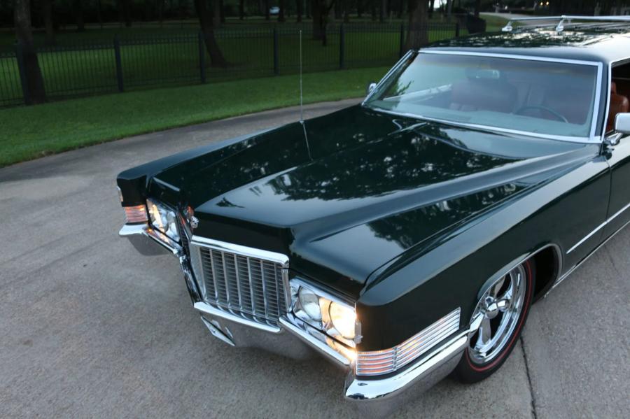 Детали экстерьера Cadillac DeVille 9-passenger Station Wagon by WISCO (B9114767) 1969 года  (фото 30 из 147)